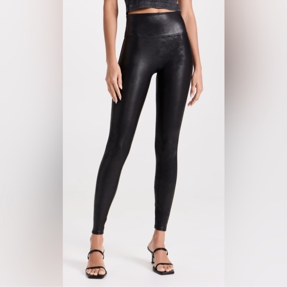 Spanx Metallic Black Leggings Size Medium